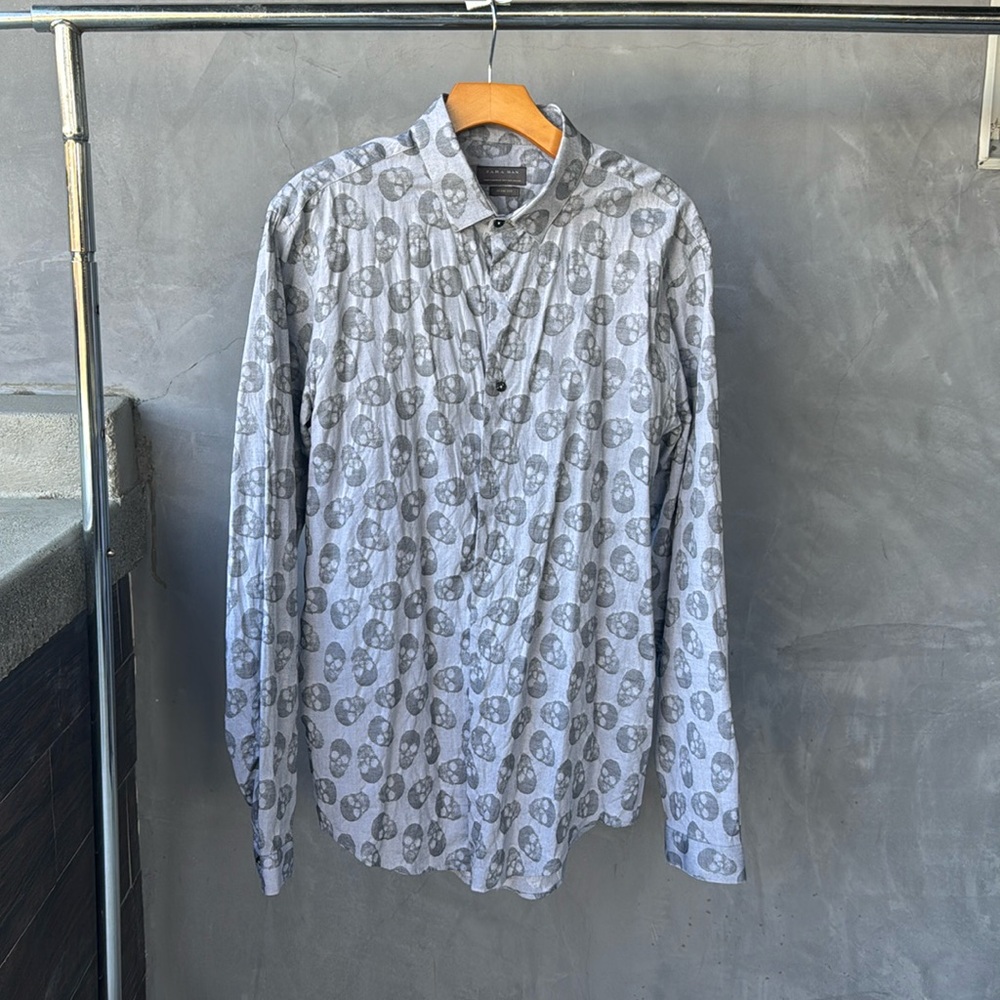 Zara skulls dress shirt size large men’s slim fit